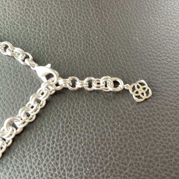 NWOT Kendra Scott Kenzie Statement Necklace Silver Ivory Mother of Pearl - Picture 6 of 7